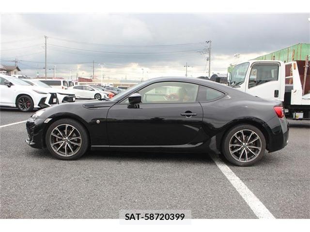 Toyota 86 2016-09 8847765-12