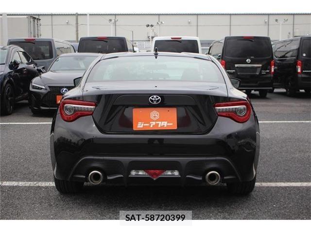 Toyota 86 2016-09 8847765-14
