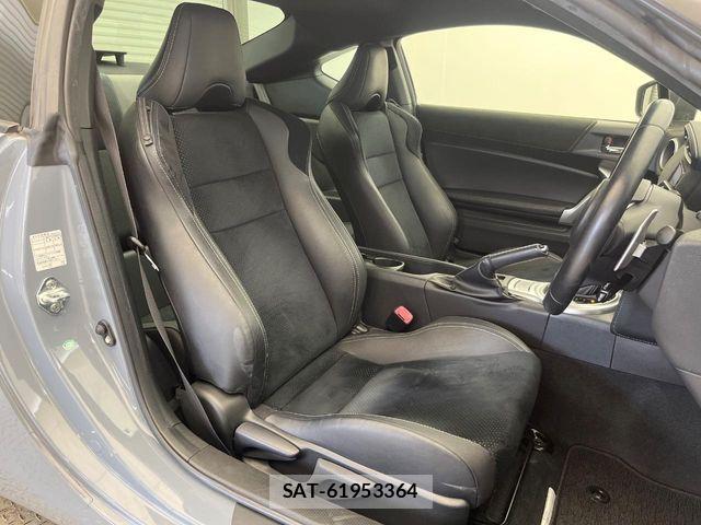 Toyota 86 2018-02 8847731-5