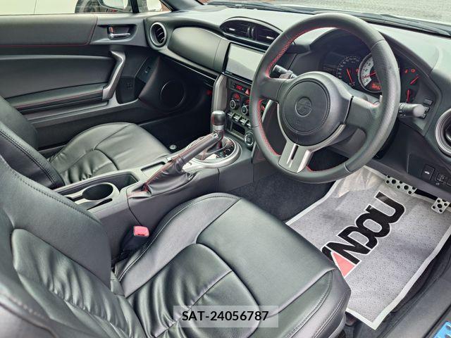 Toyota 86 2012-09 8847764-10