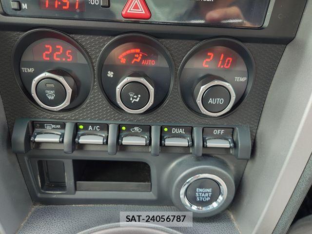 Toyota 86 2012-09 8847764-16