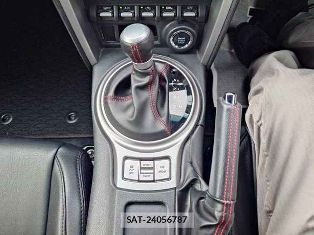 Toyota 86 2012-09 8847764-17