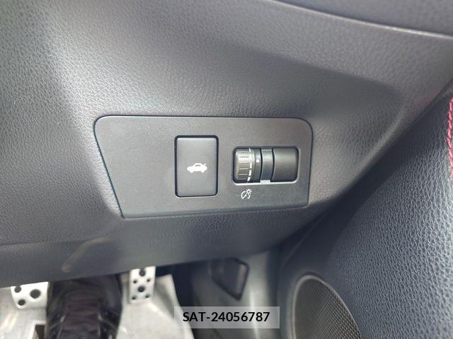 Toyota 86 2012-09 8847764-18