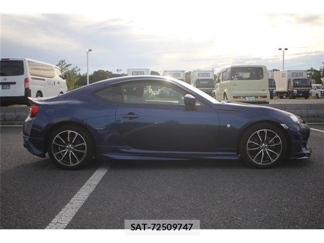 Toyota 86 2017-02 8847781-8