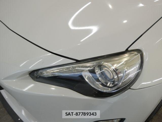 Toyota 86 2014-11 8847802-11