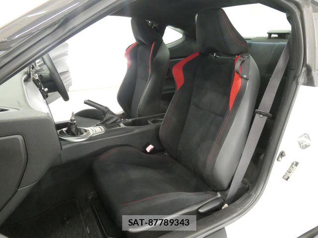 Toyota 86 2014-11 8847802-20