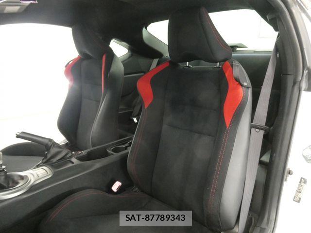 Toyota 86 2014-11 8847802-21