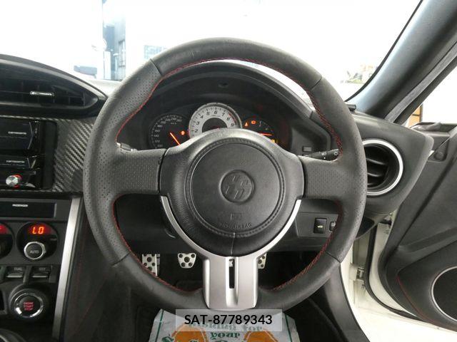 Toyota 86 2014-11 8847802-26