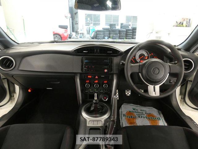Toyota 86 2014-11 8847802-2