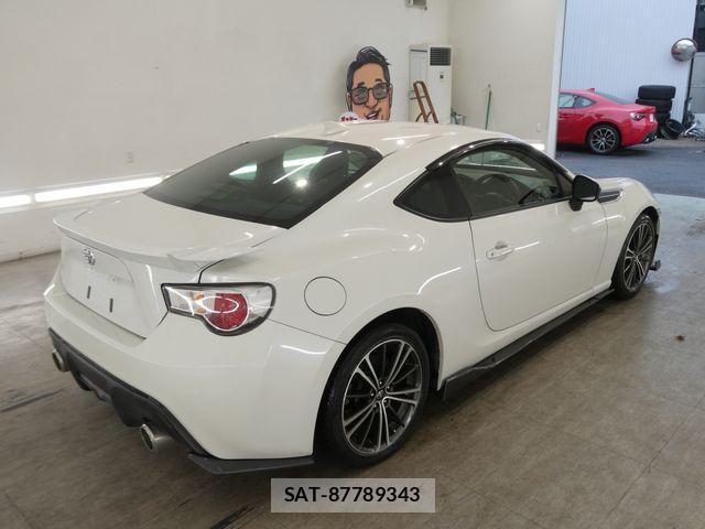 Toyota 86 2014-11 8847802-4