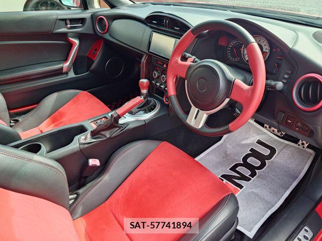 Toyota 86 2015-11 8847801-10