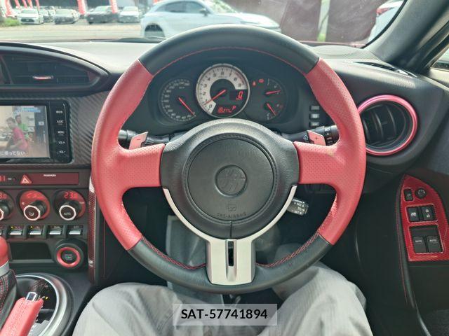 Toyota 86 2015-11 8847801-12