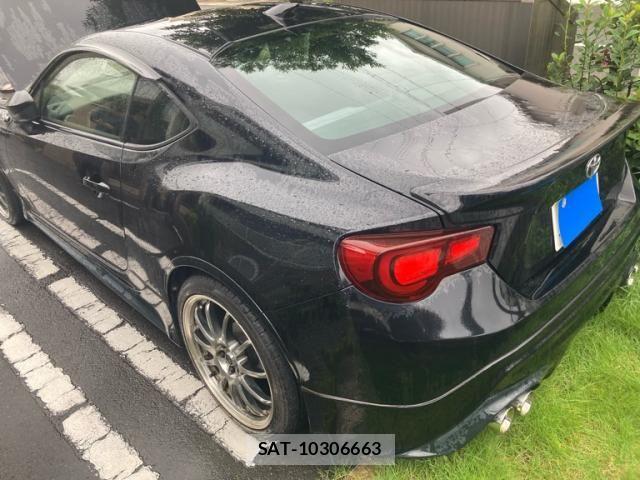 Toyota 86 2012-11 8870174-2