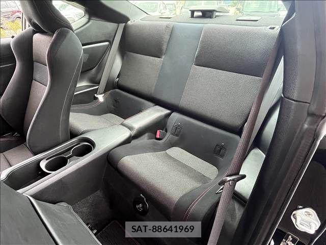 Toyota 86 2013-01 8870188-29
