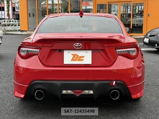 Toyota 86 2012-05 8870189-13