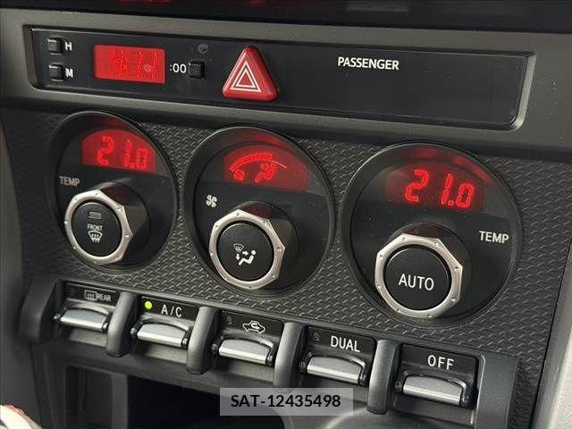 Toyota 86 2012-05 8870189-22