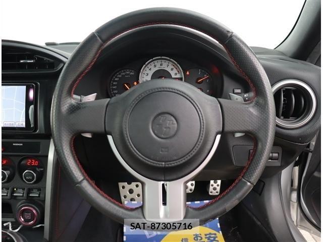 Toyota 86 2013-11 8878445-11