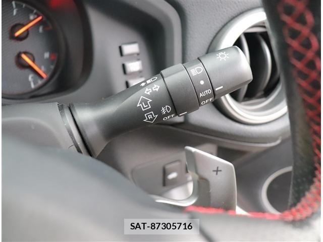 Toyota 86 2013-11 8878445-13