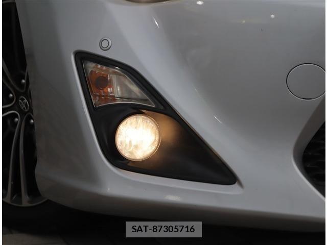 Toyota 86 2013-11 8878445-24