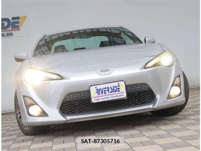 Toyota 86 2013-11 8878445-25