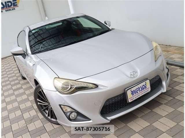 Toyota 86 2013-11 8878445-26