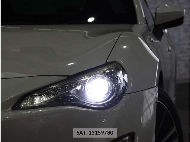 Toyota 86 2015-10 8878442-11