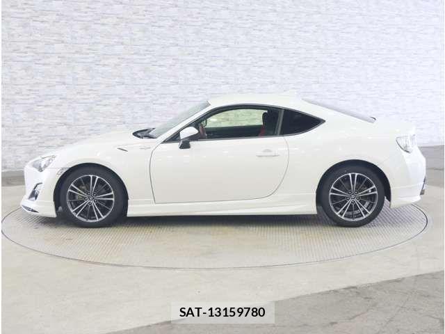 Toyota 86 2015-10 8878442-8