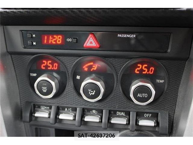 Toyota 86 2015-06 8878446-16