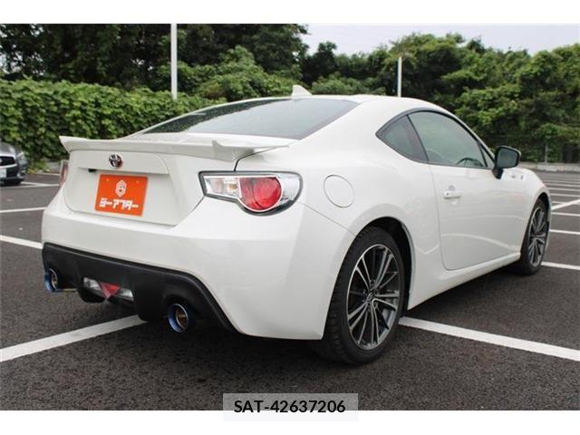 Toyota 86 2015-06 8878446-3