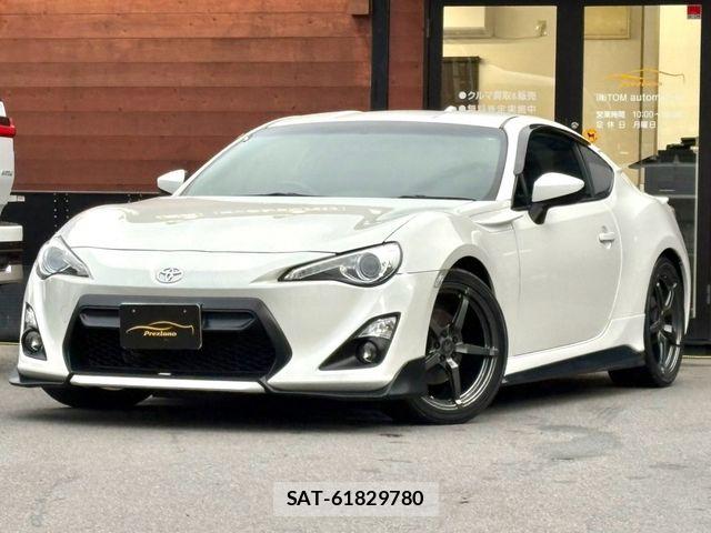 Toyota 86 2015-10 8883209-0