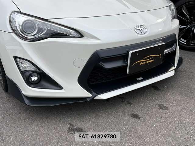 Toyota 86 2015-10 8883209-9