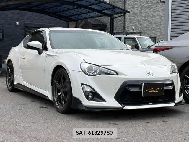 Toyota 86 2015-10 8883209-2