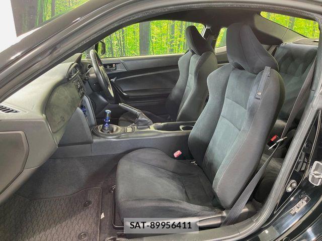 Toyota 86 2015-09 8883211-8