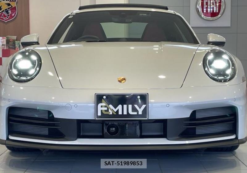 Porsche 911 Carrera 2025-01 6667692-11