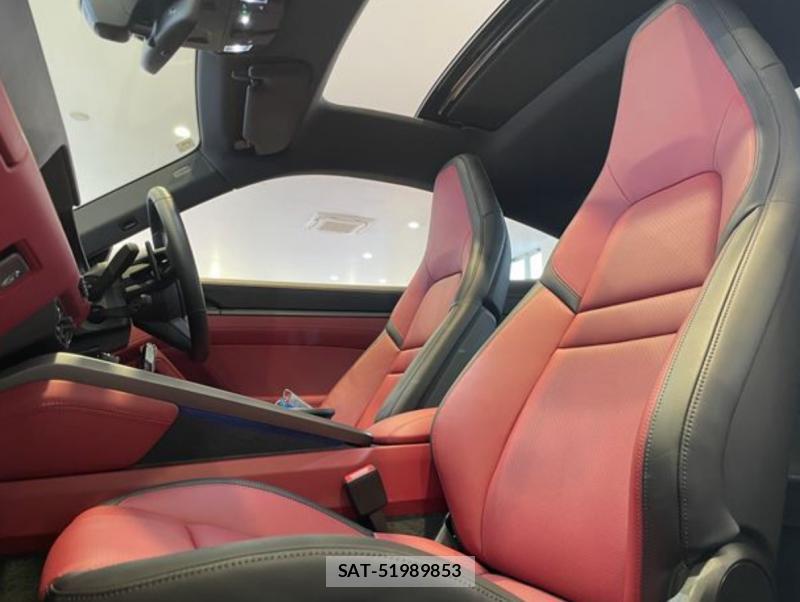 Porsche 911 Carrera 2025-01 6667692-34