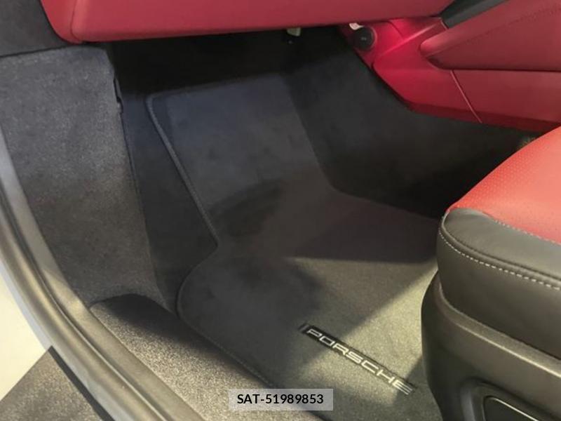 Porsche 911 Carrera 2025-01 6667692-38