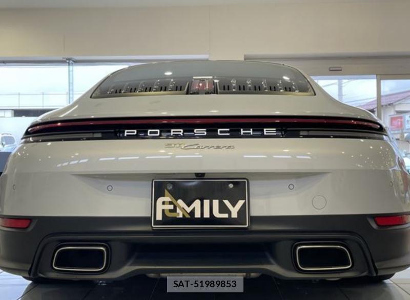 Porsche 911 Carrera 2025-01 6667692-4