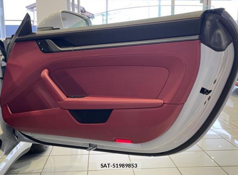 Porsche 911 Carrera 2025-01 6667692-53