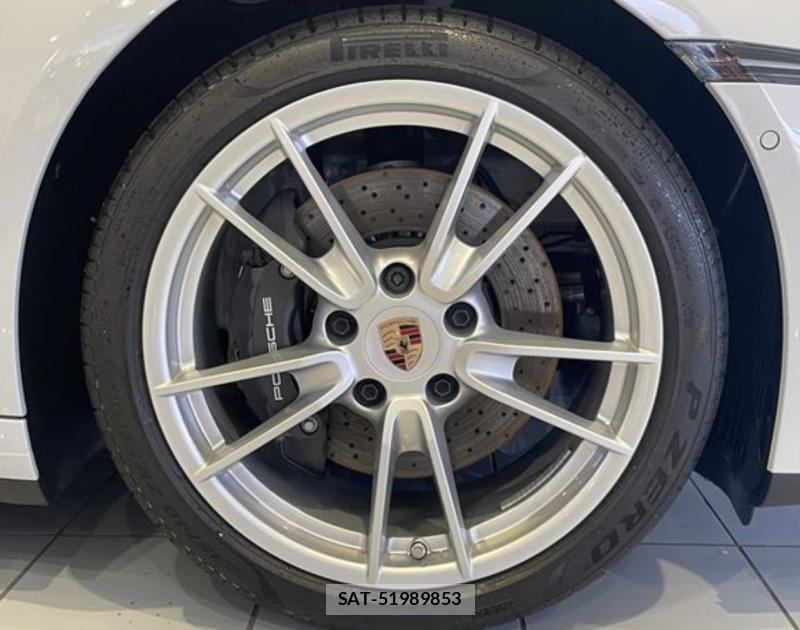 Porsche 911 Carrera 2025-01 6667692-59