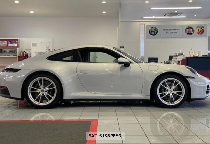 Porsche 911 Carrera 2025-01 6667692-8