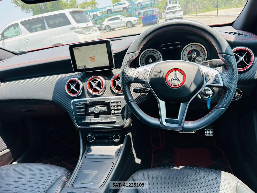 Mercedes Benz A-CLASS 2013 6787619-13