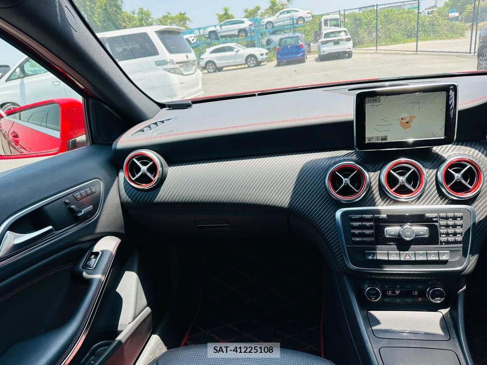Mercedes Benz A-CLASS 2013 6787619-17