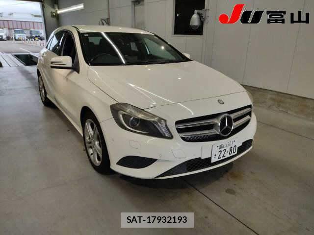 Mercedes Benz A-CLASS 2014-02 7367664-0