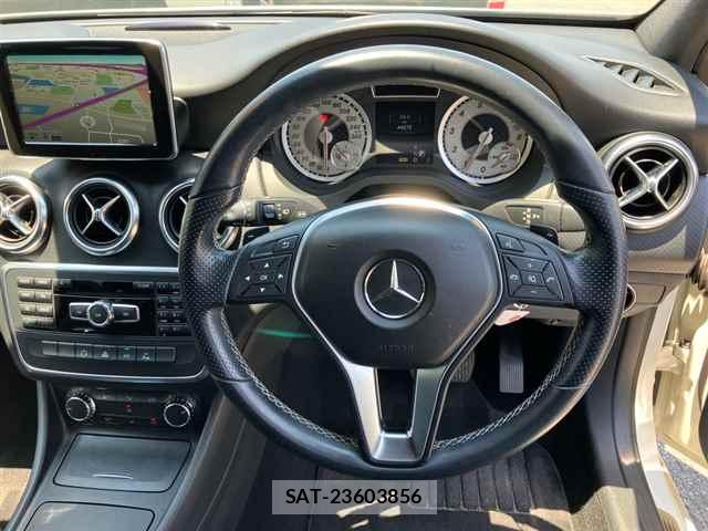 Mercedes Benz A-CLASS 2013-11 7497283-5