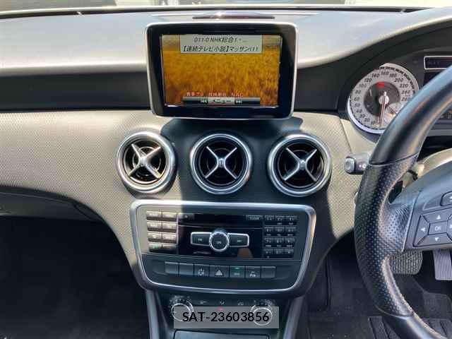 Mercedes Benz A-CLASS 2013-11 7497283-6