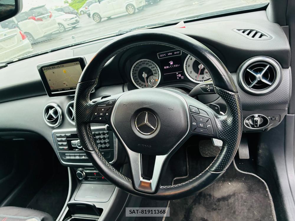 Mercedes Benz A-CLASS 2013-07 7610976-14
