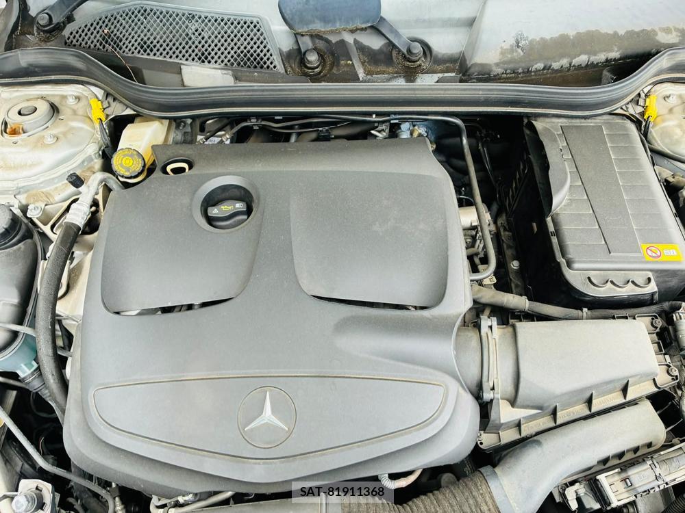 Mercedes Benz A-CLASS 2013-07 7610976-38