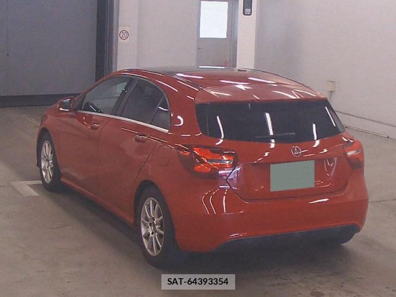 Mercedes Benz A-CLASS 2015-12 7687171-3