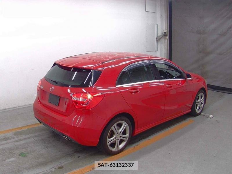 Mercedes Benz A-CLASS 2013-10 7687204-1