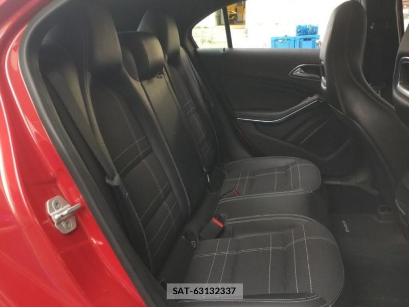 Mercedes Benz A-CLASS 2013-10 7687204-5